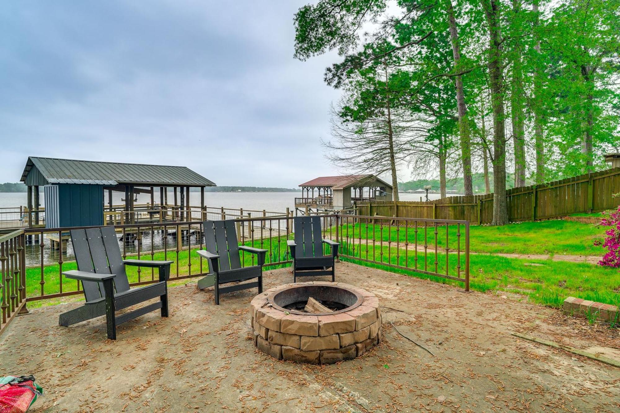 Villa Waterfront House On Toledo Bend With Private Dock! à Alliance Extérieur photo